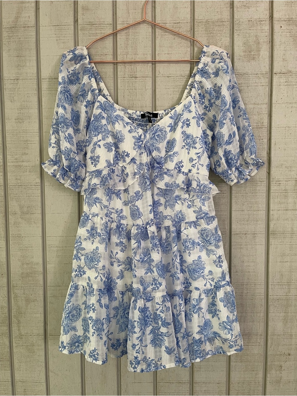 Trixxi White Blue Floral Babydoll Puff Sleeve Mini Dress S NWOT Cottagecore